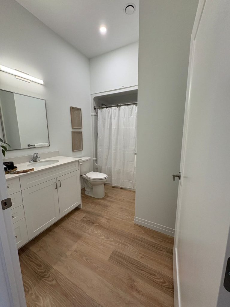 Greg Playford Place - Bathroom